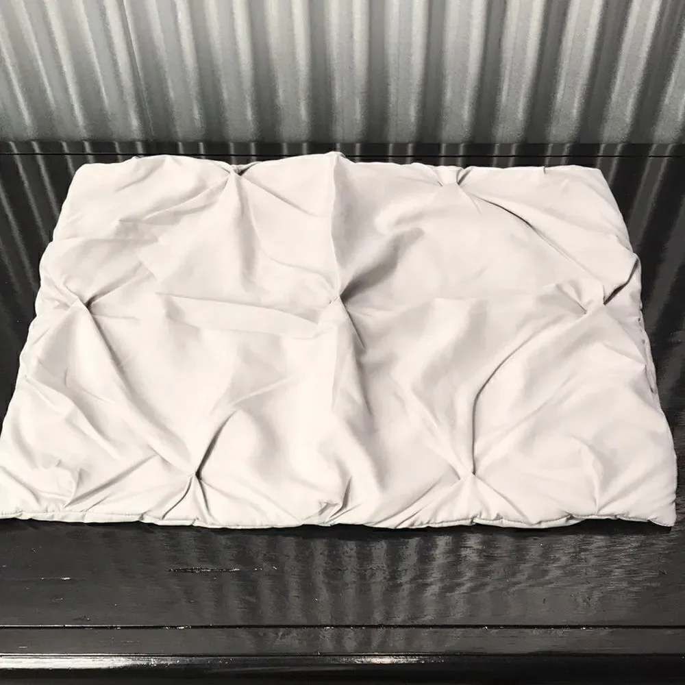 Pottery barn teen sample item microfiber comforter Pintuck sham